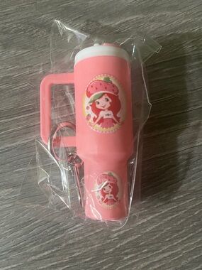 Pink 💜 Strawberry Shortcake Mini Tumbler Keychain/ Bag Charm NIP